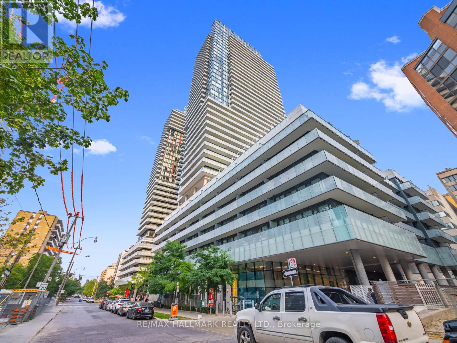 2208 - 161 ROEHAMPTON AVENUE, Toronto, Ontario