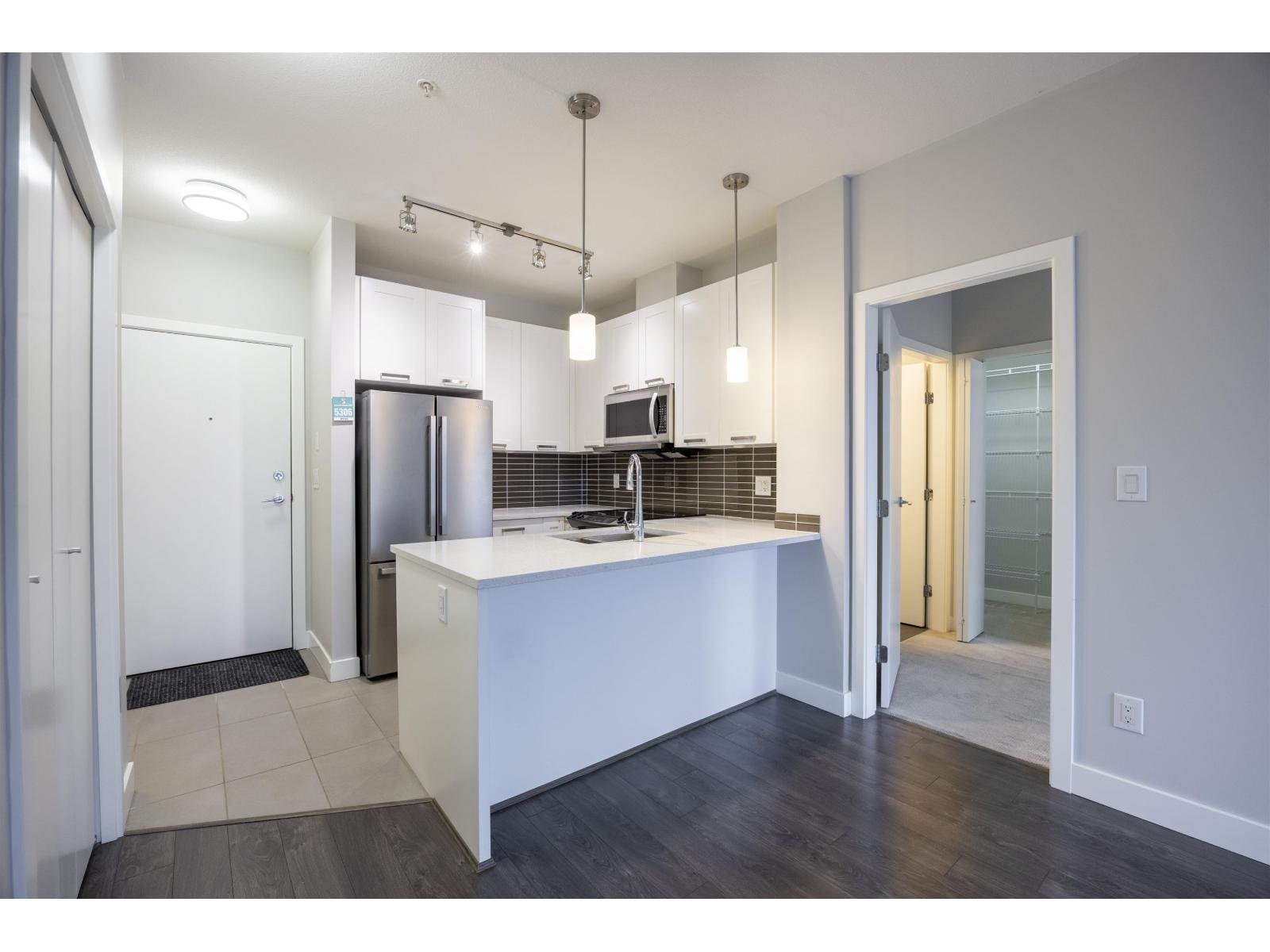 306 10455 154 Street, Surrey, British Columbia  V3R 0C5 - Photo 3 - R3099081