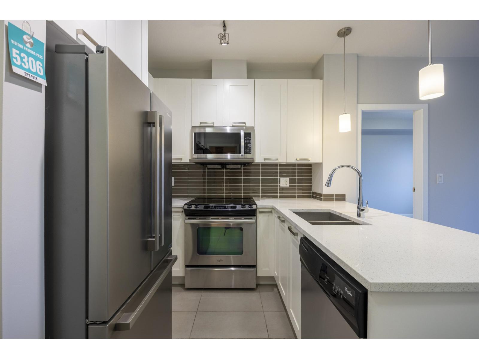 306 10455 154 Street, Surrey, British Columbia  V3R 0C5 - Photo 4 - R3099081