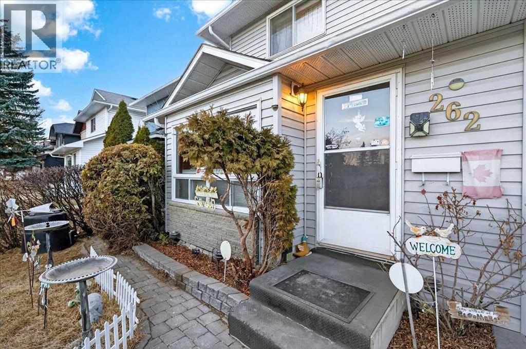 262 Martindale Boulevard Ne, Calgary, Alberta  T3J 3C8 - Photo 3 - A2287009
