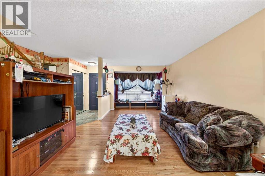 262 Martindale Boulevard Ne, Calgary, Alberta  T3J 3C8 - Photo 8 - A2287009