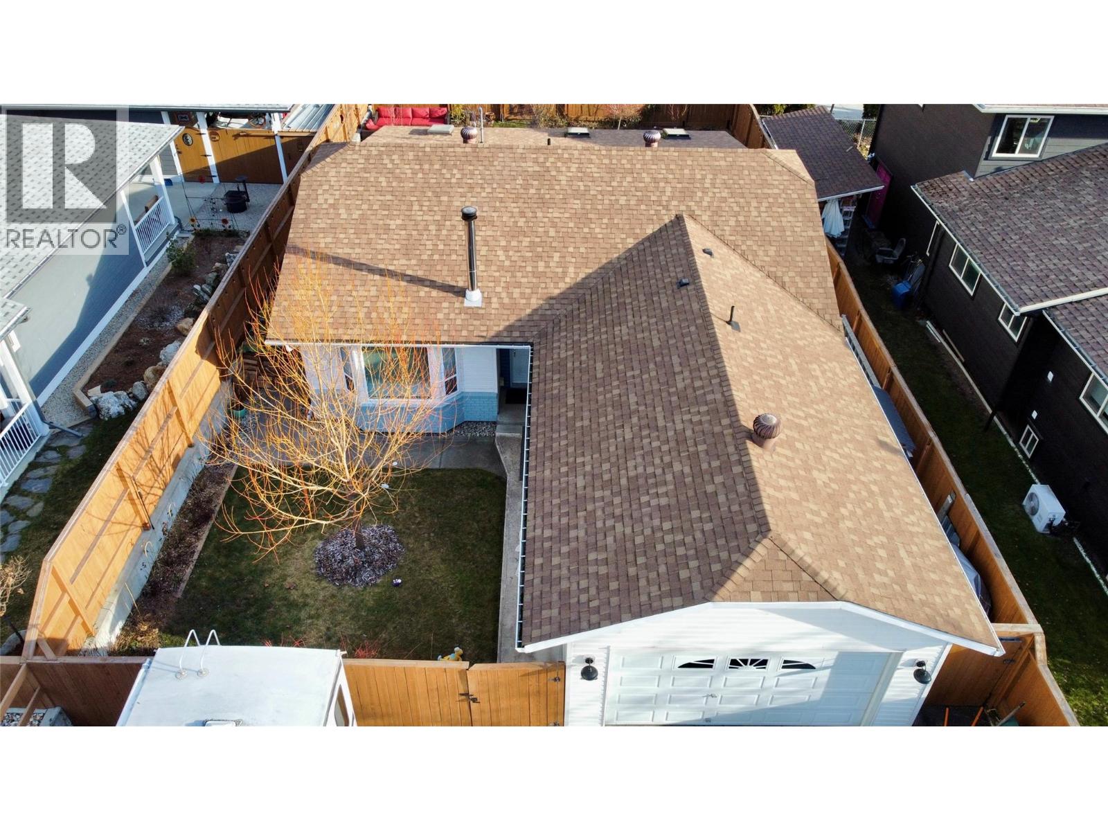 203 7th Avenue, Nakusp, British Columbia  V0G 1R0 - Photo 3 - 10373908