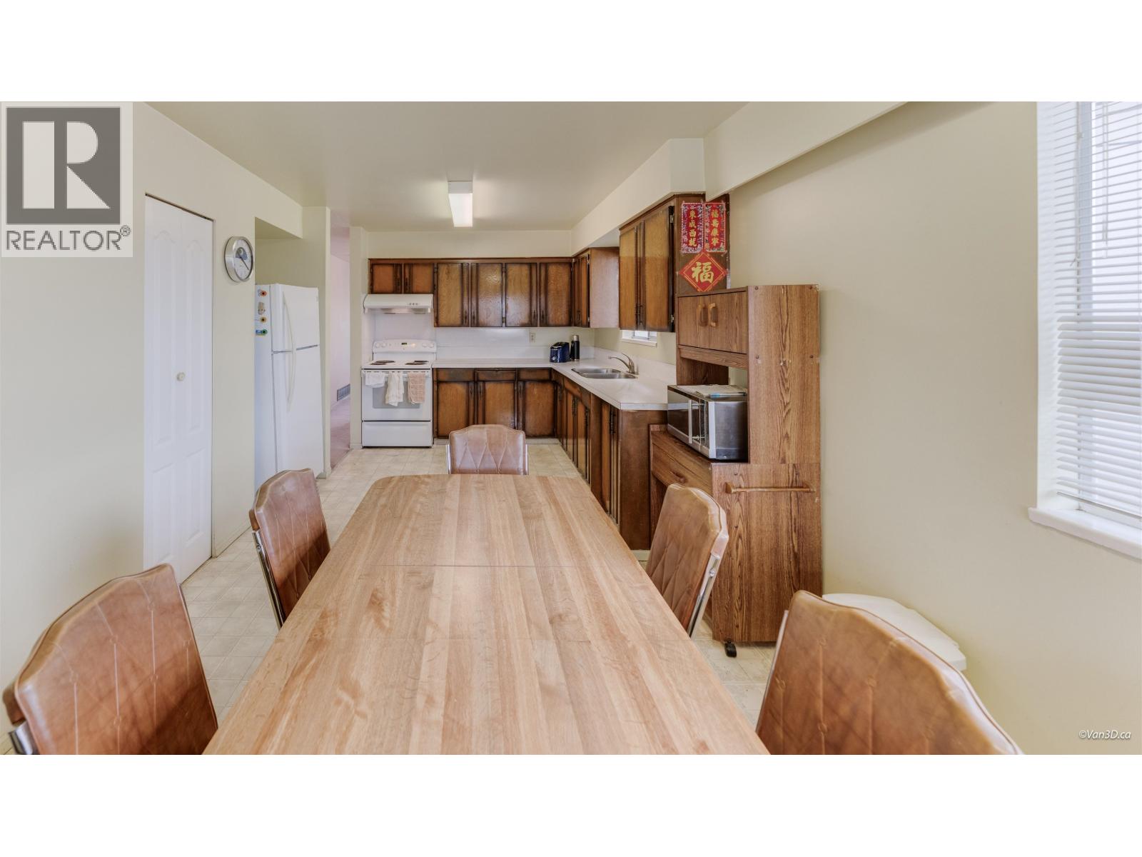 1961 E 50th Avenue, Vancouver, British Columbia  V5P 1V1 - Photo 12 - R3098551