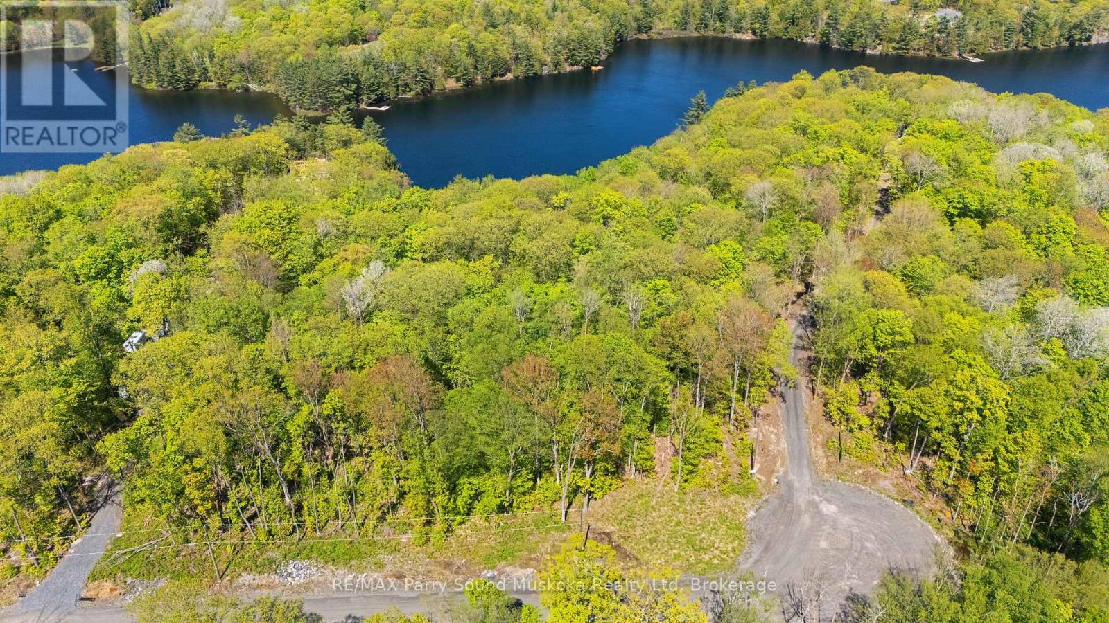 20 Zhaawashkwaa Miika Road, Seguin, Ontario  P2A 0B2 - Photo 10 - X12874004