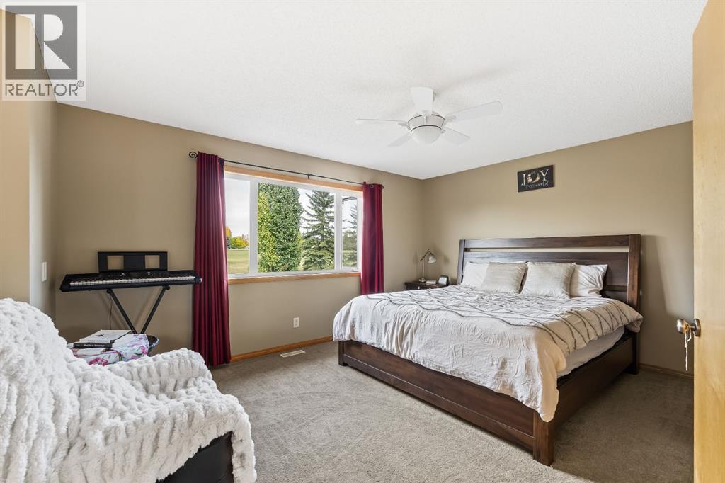 120 Simcoe Close Sw, Calgary, Alberta  T3H 4N3 - Photo 16 - A2292003