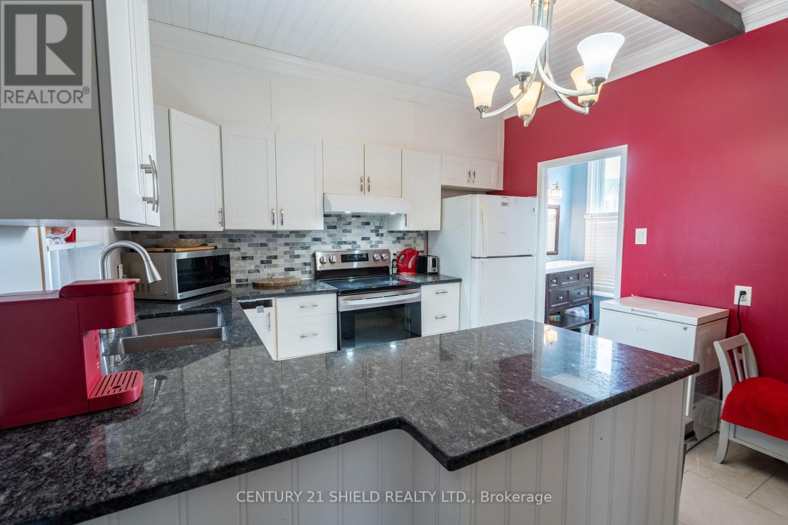 274 Bishop Street N, North Glengarry, Ontario  K0C 1A0 - Photo 5 - X12874012