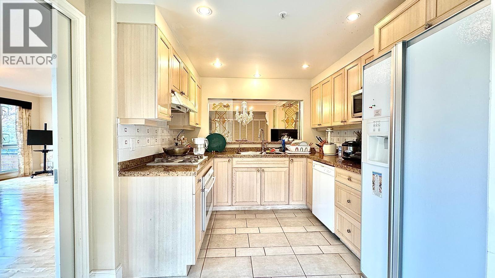 412 618 W 45th Avenue, Vancouver, British Columbia  V5Z 4R7 - Photo 3 - R3098822