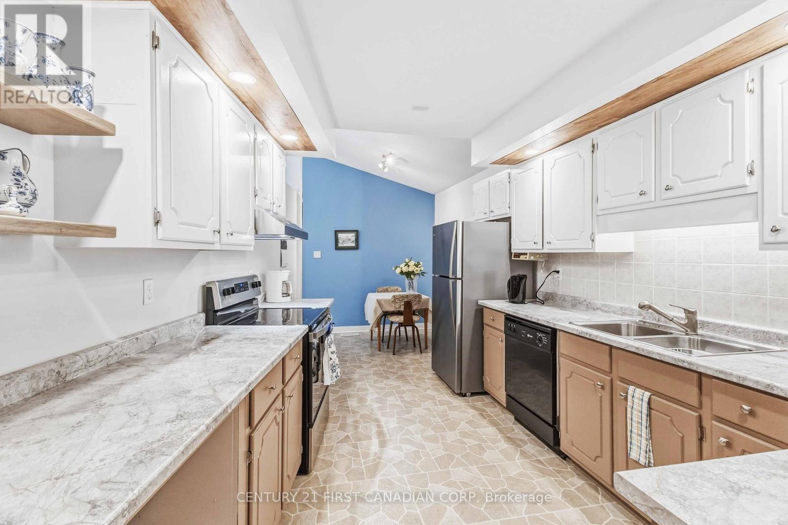 53 - 50 Fiddlers Green Road, London North (North P), Ontario  N6H 4T4 - Photo 18 - X12796572