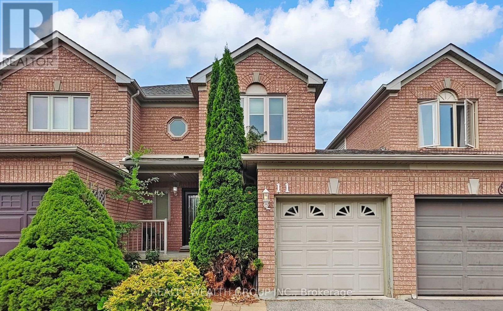 11 BIRCHCLIFFE DRIVE, Brampton, Ontario