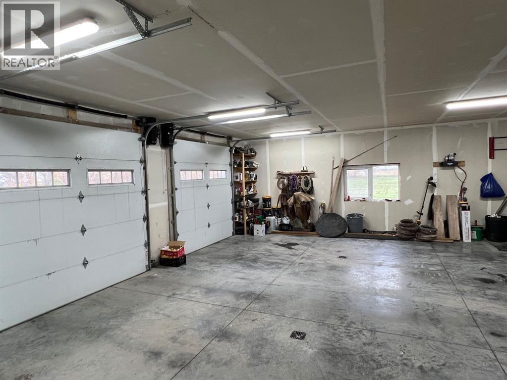 92008 Range Road 195, Rural Lethbridge County, Alberta  T1M 1M9 - Photo 35 - A2277079