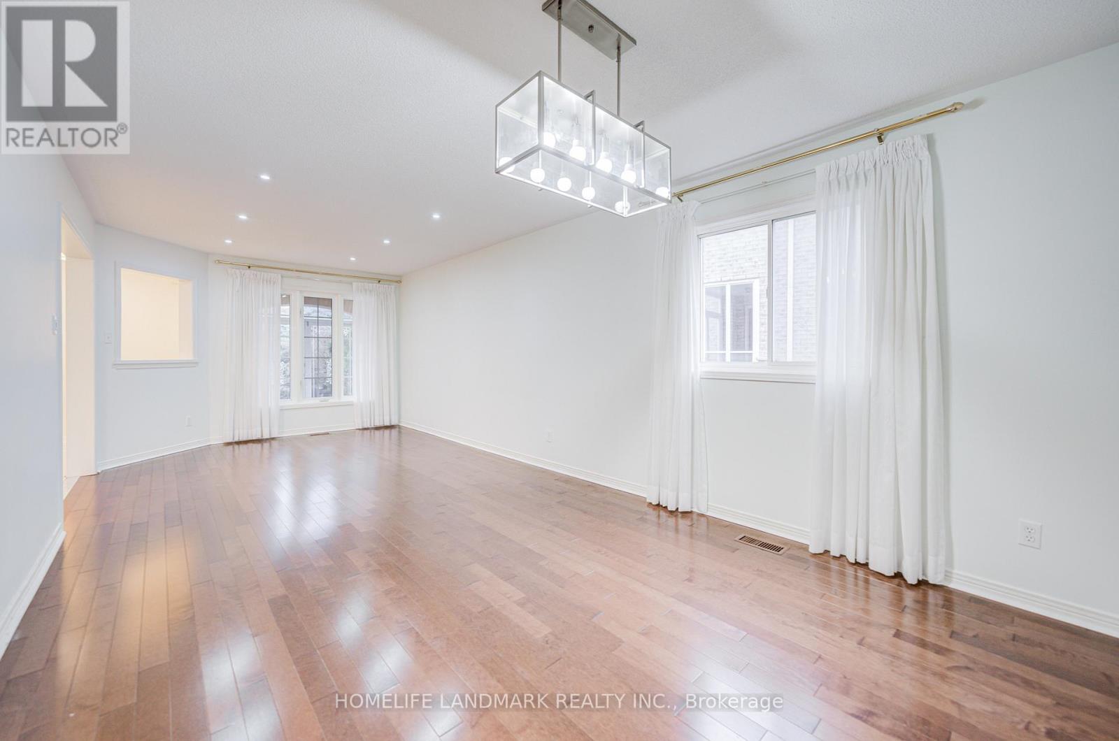 117 Halterwood Circle, Markham, Ontario  L3P 7T2 - Photo 11 - N12867986