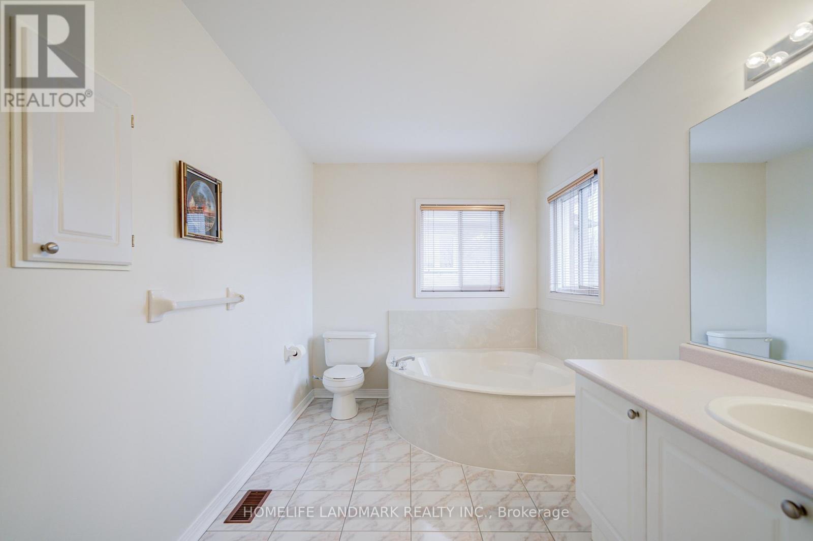 117 Halterwood Circle, Markham, Ontario  L3P 7T2 - Photo 24 - N12867986