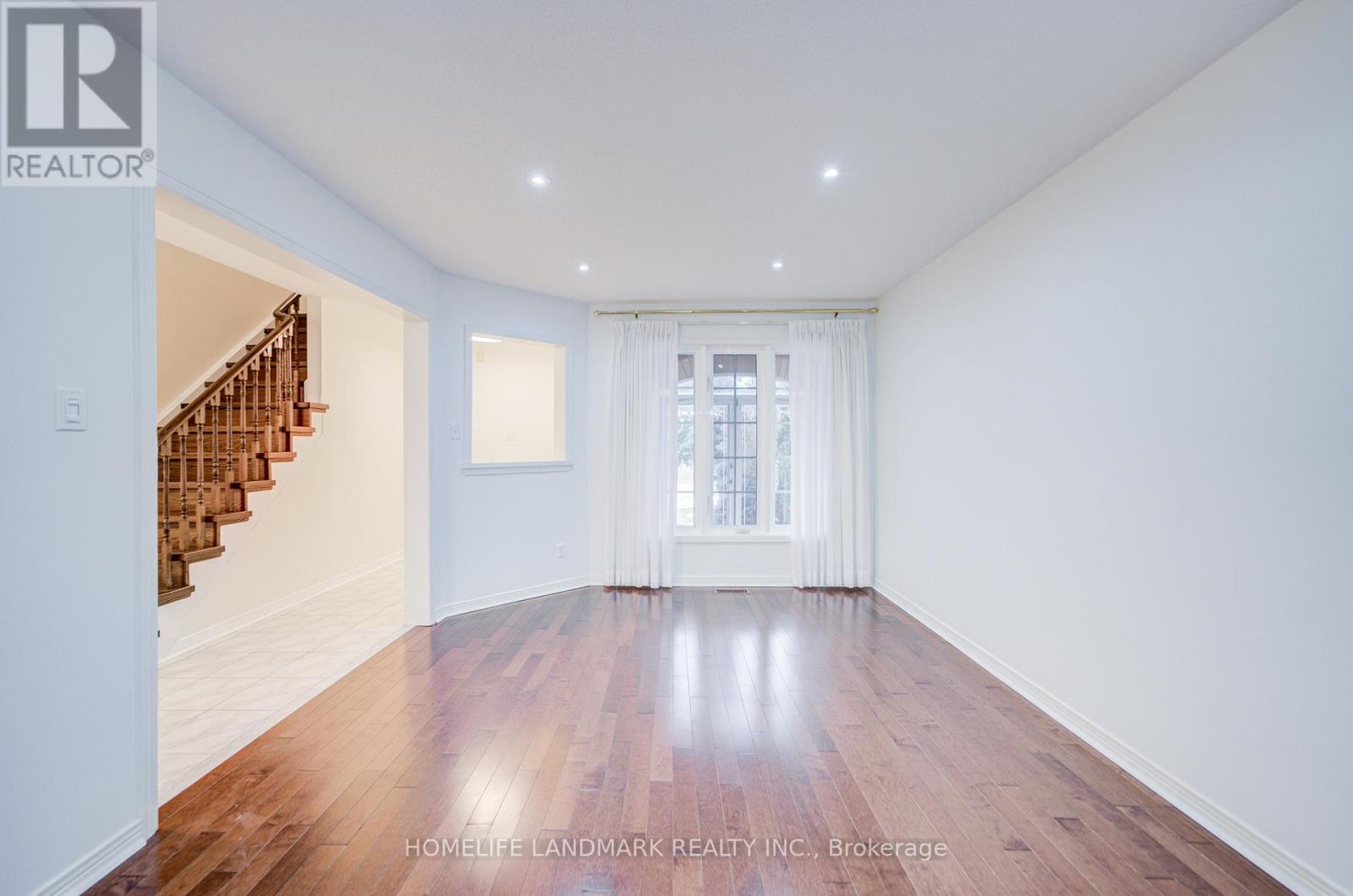 117 Halterwood Circle, Markham, Ontario  L3P 7T2 - Photo 6 - N12867986