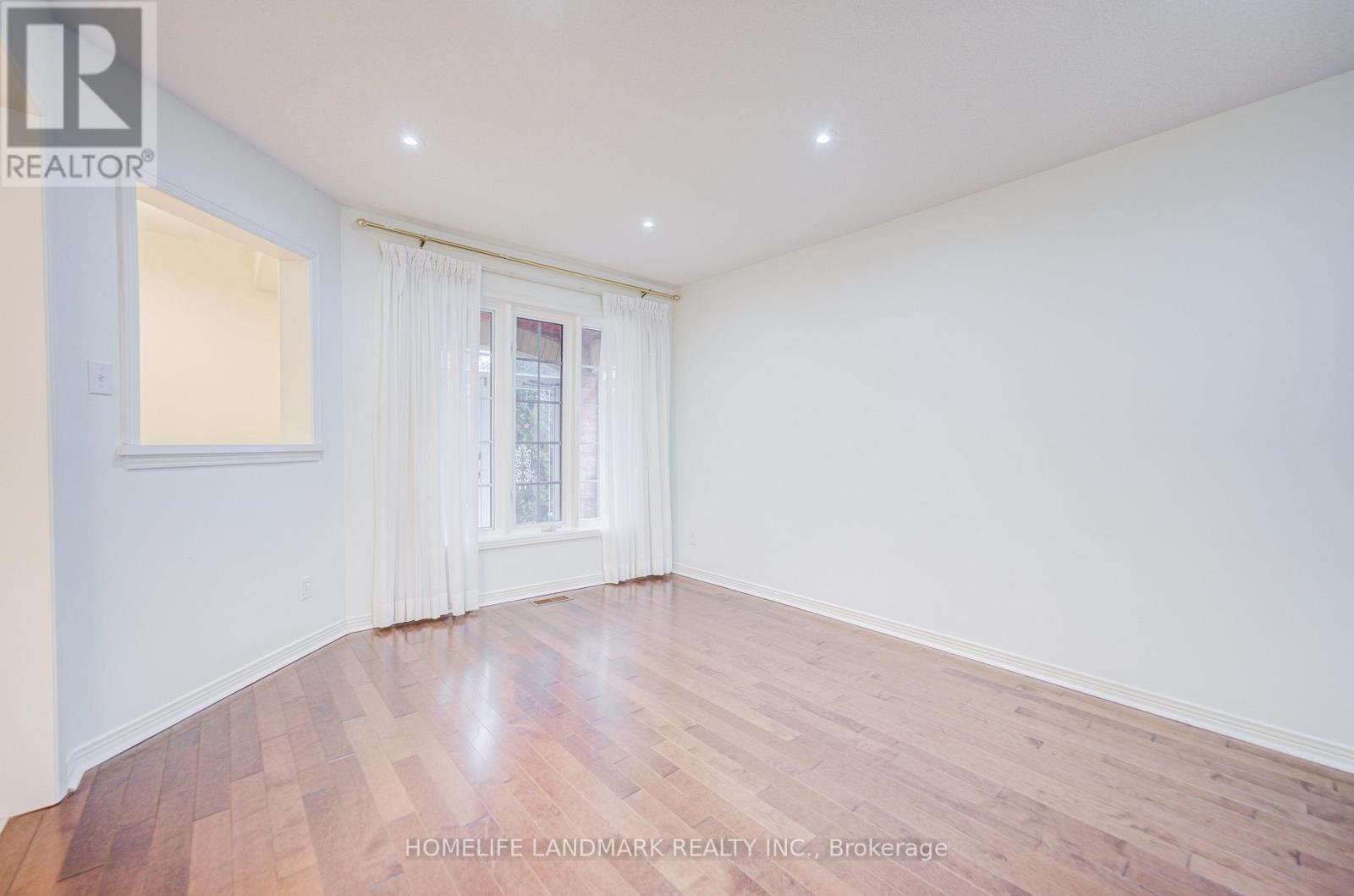 117 Halterwood Circle, Markham, Ontario  L3P 7T2 - Photo 7 - N12867986