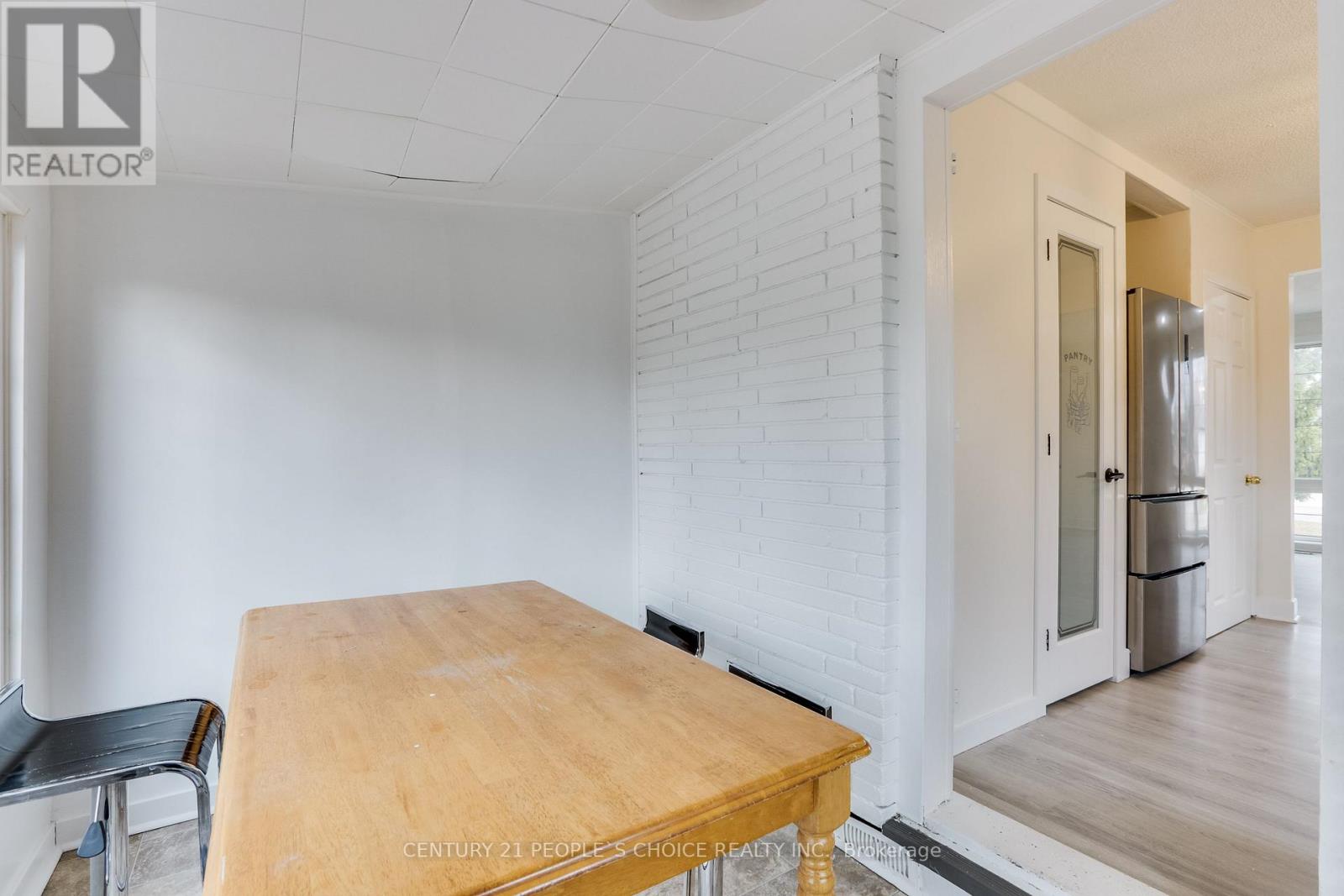 Photo 28 of 50 for 545 Creston Avenue