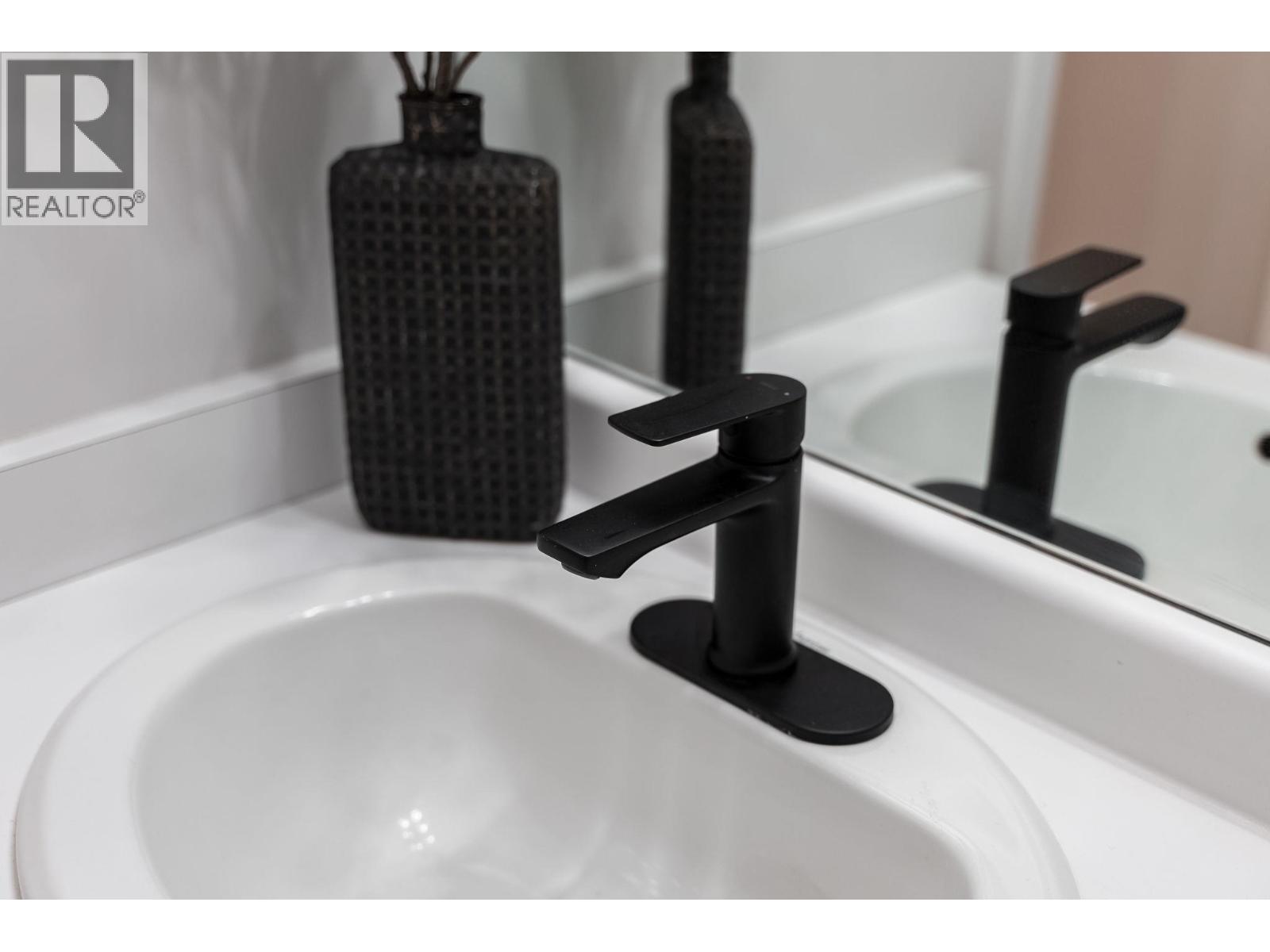 509 1327 E Keith Road, North Vancouver, British Columbia  V7J 3T5 - Photo 15 - R3099103