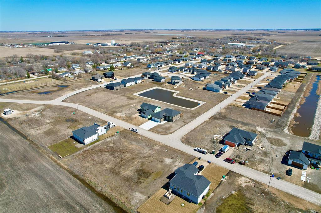 51 Falcon Drive, New Bothwell, Manitoba  R0A 1C0 - Photo 3 - 202604474