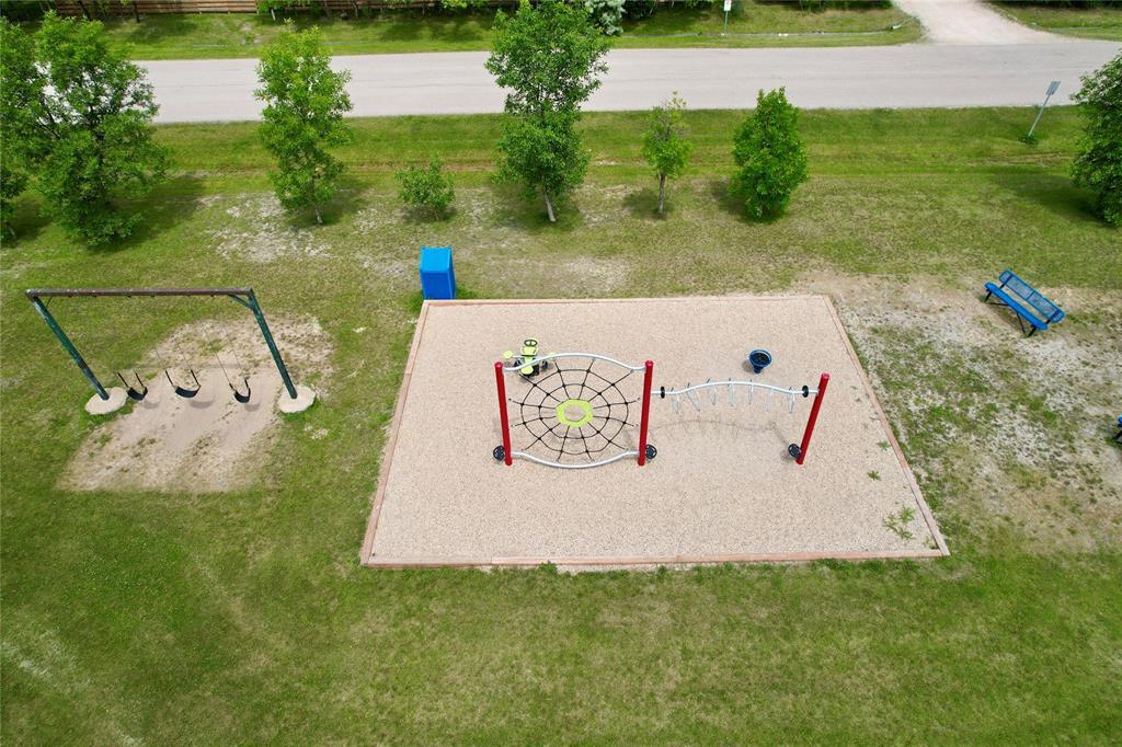 51 Falcon Drive, New Bothwell, Manitoba  R0A 1C0 - Photo 4 - 202604474