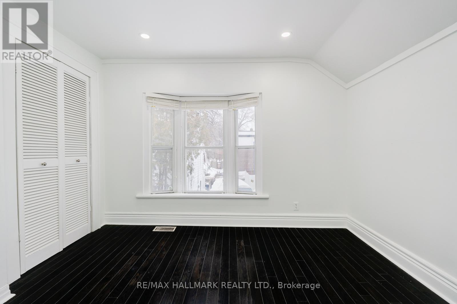 106 Willow Avenue, Toronto, Ontario  M4E 3K3 - Photo 12 - E12834848