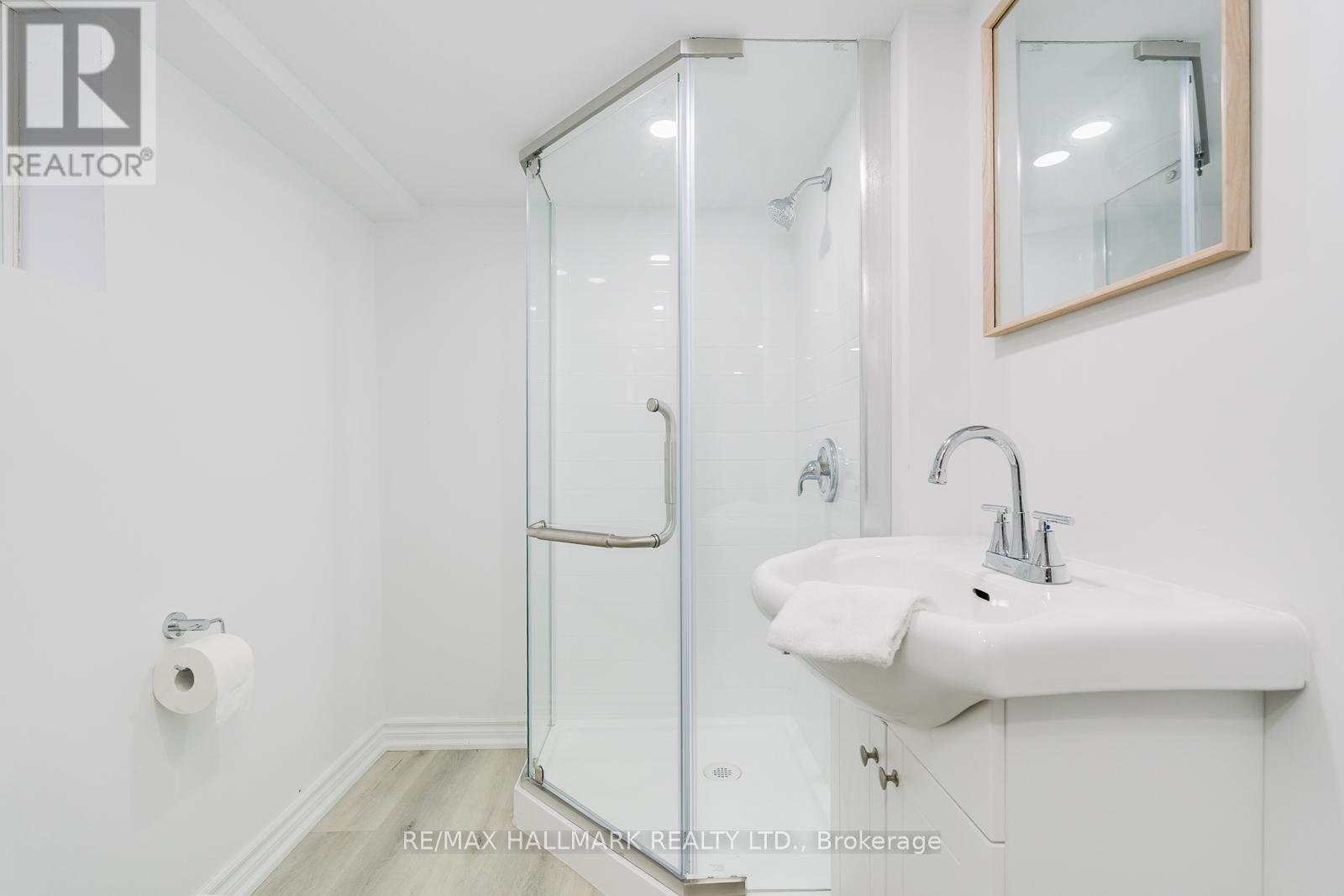 106 Willow Avenue, Toronto, Ontario  M4E 3K3 - Photo 30 - E12834848