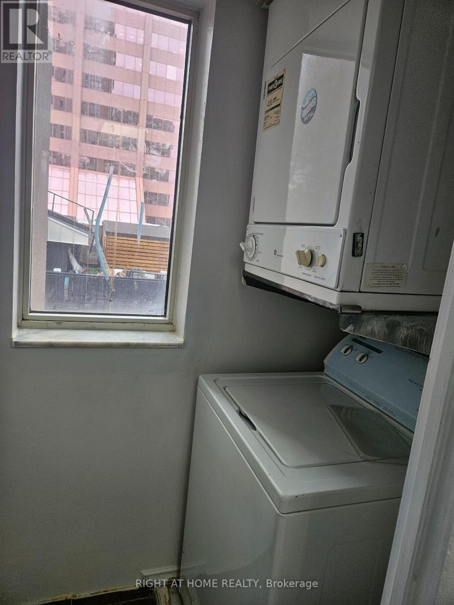 310 - 285 Enfield Place, Mississauga (City Centre), Ontario  L5B 3Y6 - Photo 27 - W12873884