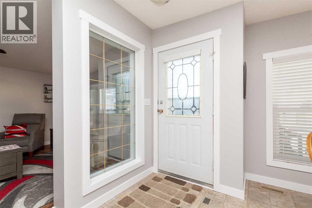 2918 30 Avenue S, Lethbridge, Alberta  T1K 6S7 - Photo 2 - A2281670