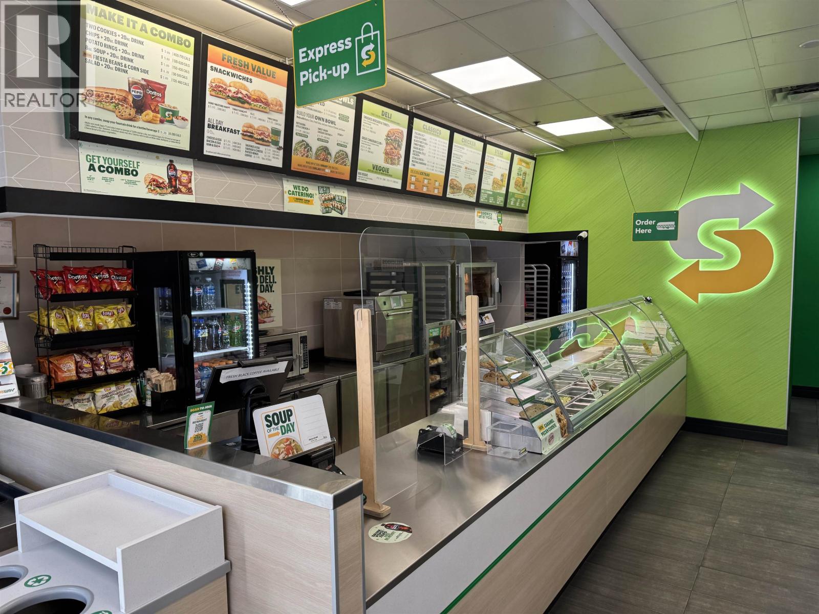 2827 MAIN STREET, vancouver, British Columbia