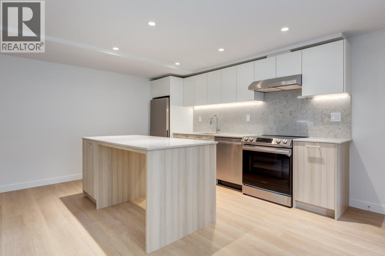 105 126 126 21st St E Street, North Vancouver, British Columbia  V7L 0J2 - Photo 4 - R3097263