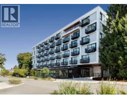 105 126 126 21ST ST E STREET, North Vancouver, British Columbia