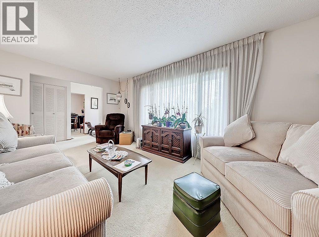 9432 Almond Crescent Se, Calgary, Alberta  T2J 1B6 - Photo 16 - A2291560