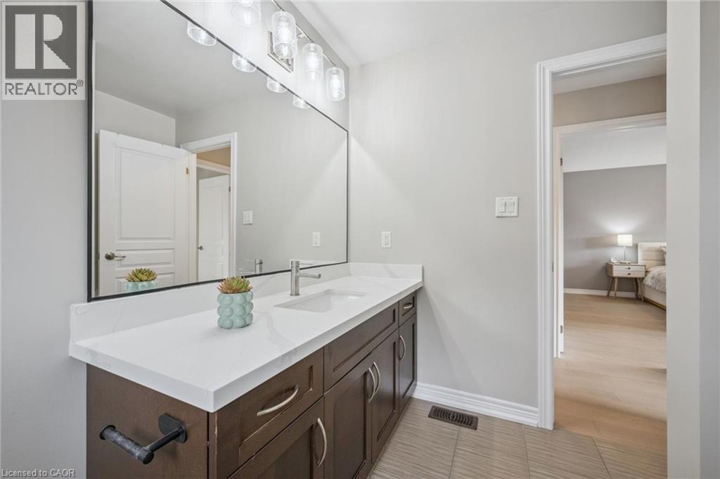 56 Condor Street, Kitchener, Ontario  N2K 0B2 - Photo 34 - 40811357