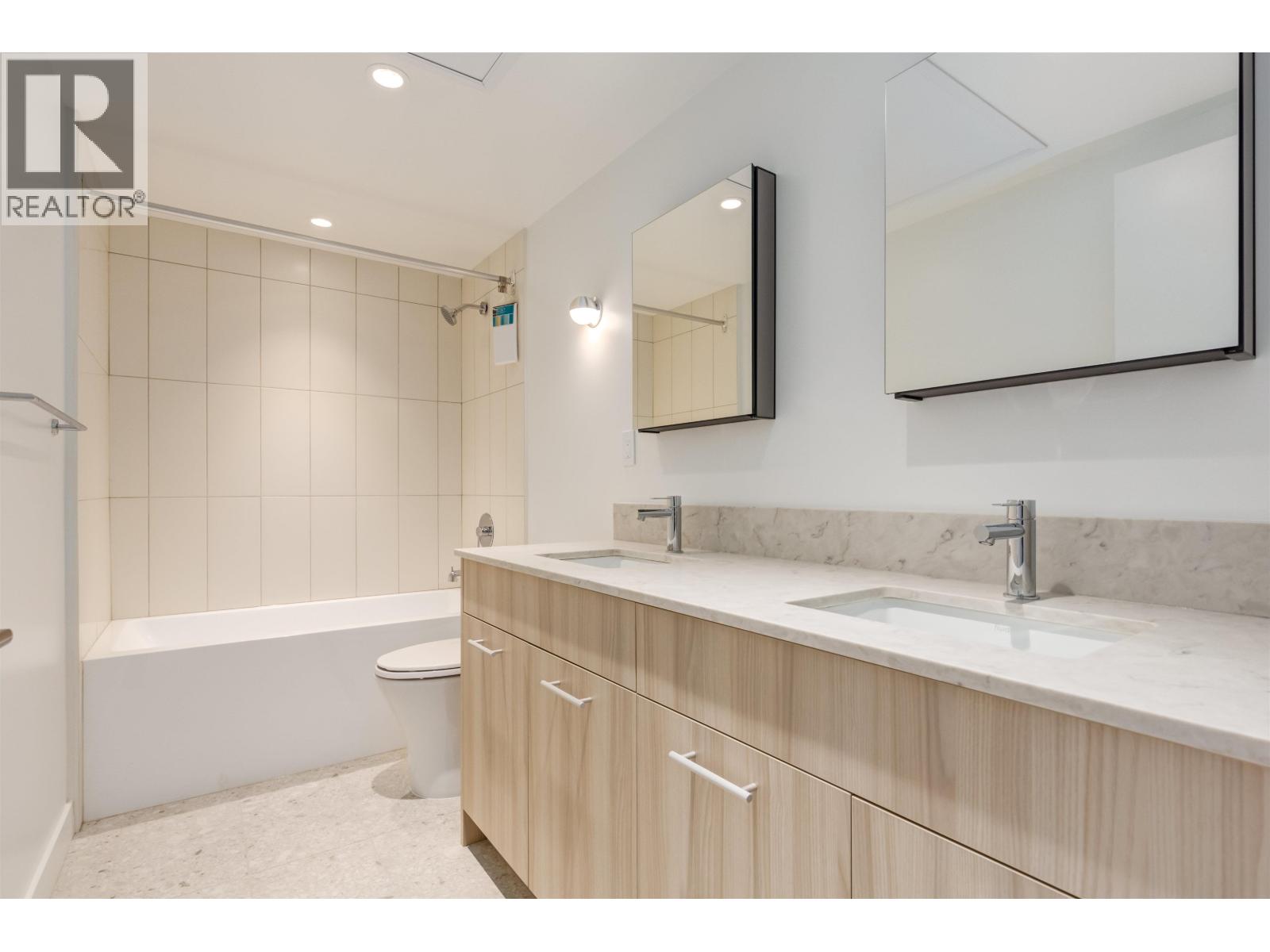 522 126 21st St E Street, North Vancouver, British Columbia  V7L 0J2 - Photo 16 - R3098199