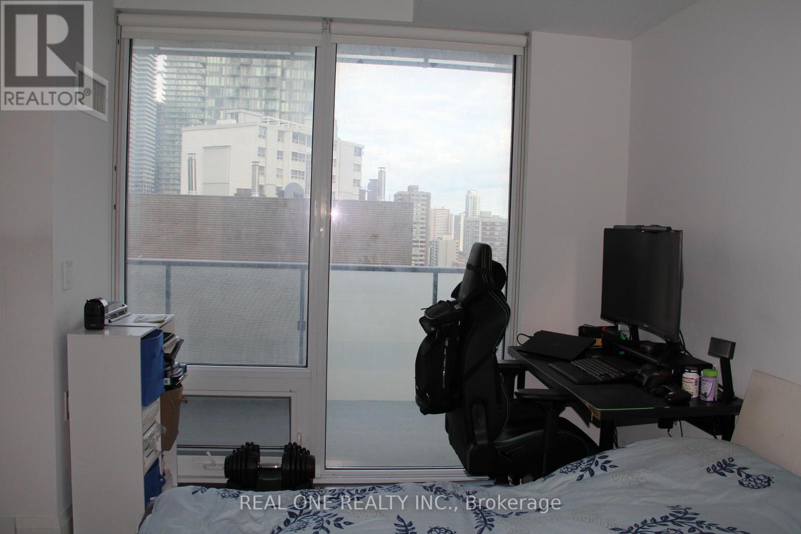 1811 - 1080 Bay Street, Toronto, Ontario  M5S 0A5 - Photo 18 - C12874066