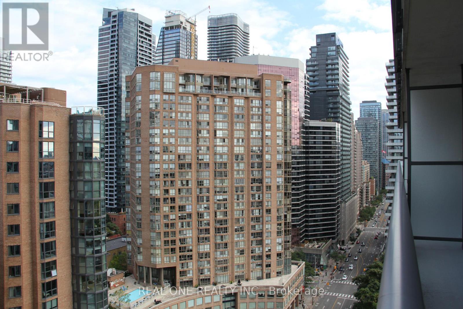 1811 - 1080 Bay Street, Toronto, Ontario  M5S 0A5 - Photo 21 - C12874066