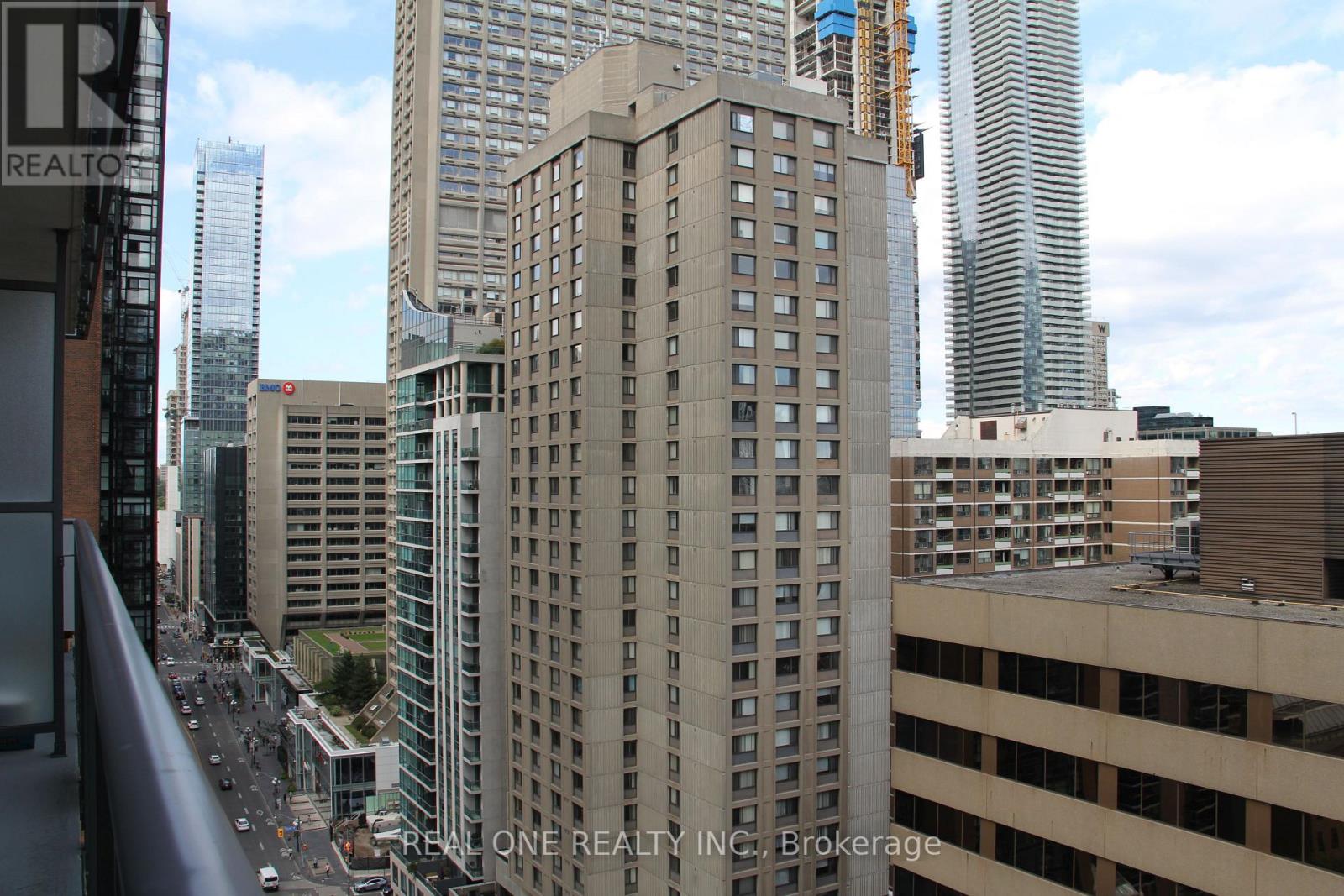 1811 - 1080 Bay Street, Toronto, Ontario  M5S 0A5 - Photo 22 - C12874066