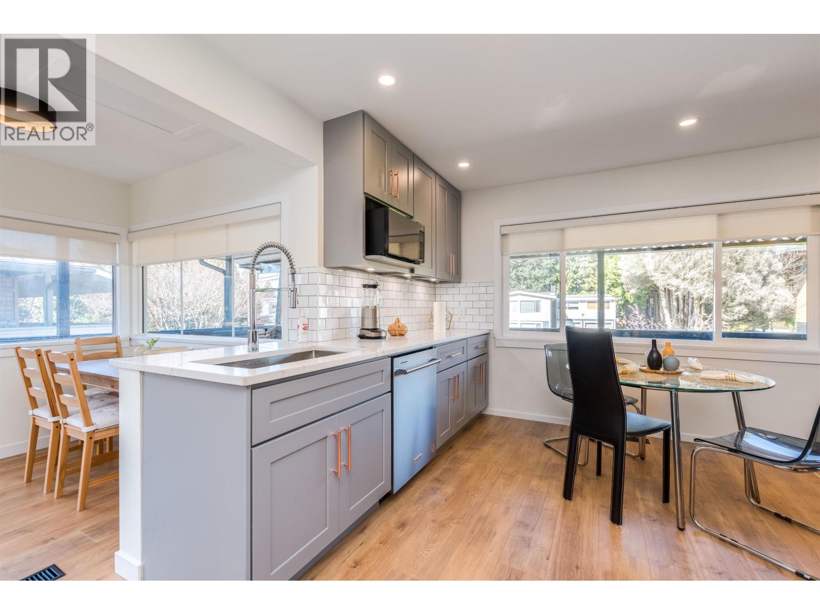 1790 Westminster Avenue, Port Coquitlam, British Columbia  V3B 1E2 - Photo 14 - R3098938