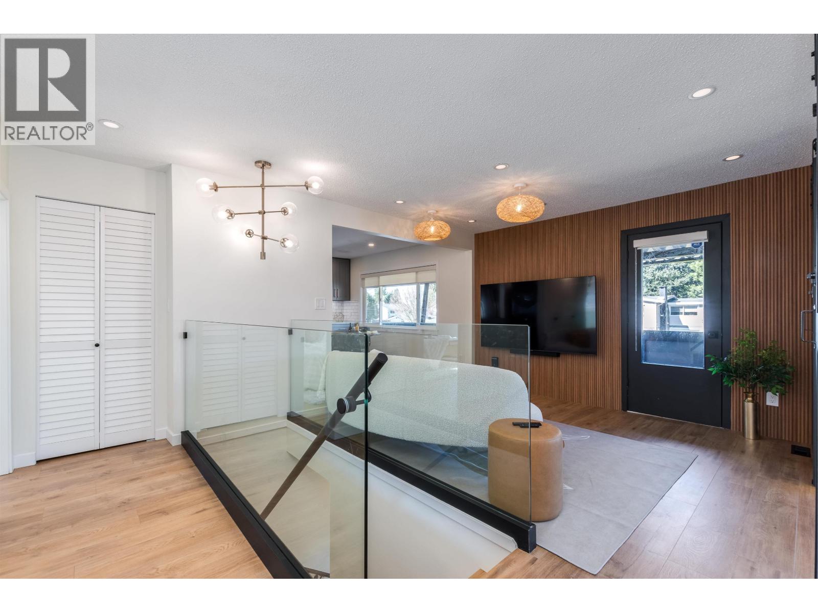 1790 Westminster Avenue, Port Coquitlam, British Columbia  V3B 1E2 - Photo 7 - R3098938