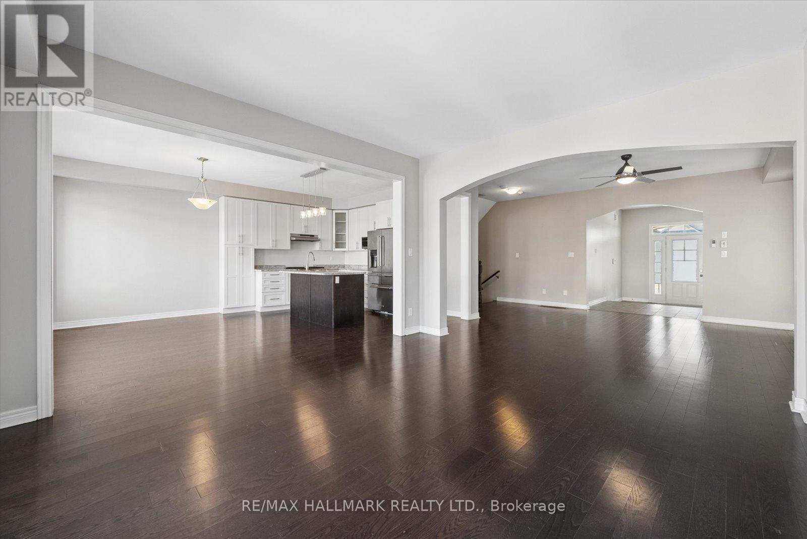 72 Treetops Boulevard, New Tecumseth, Ontario  L9R 0L9 - Photo 10 - N12874054