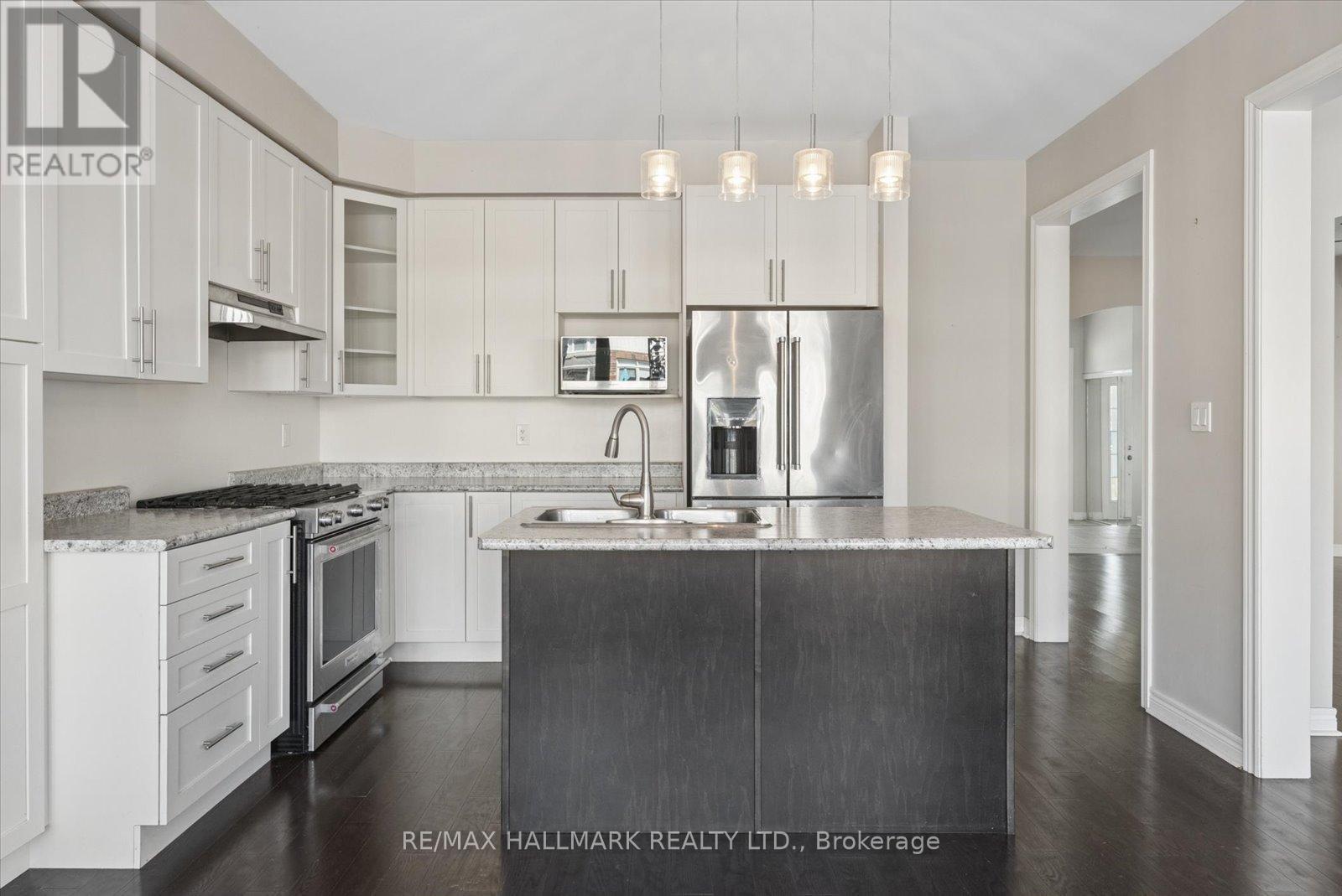 72 Treetops Boulevard, New Tecumseth, Ontario  L9R 0L9 - Photo 13 - N12874054