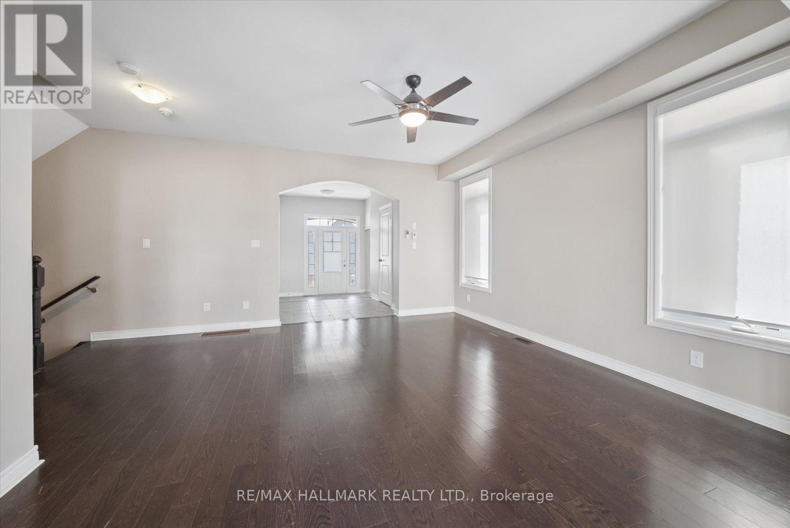 72 Treetops Boulevard, New Tecumseth, Ontario  L9R 0L9 - Photo 5 - N12874054