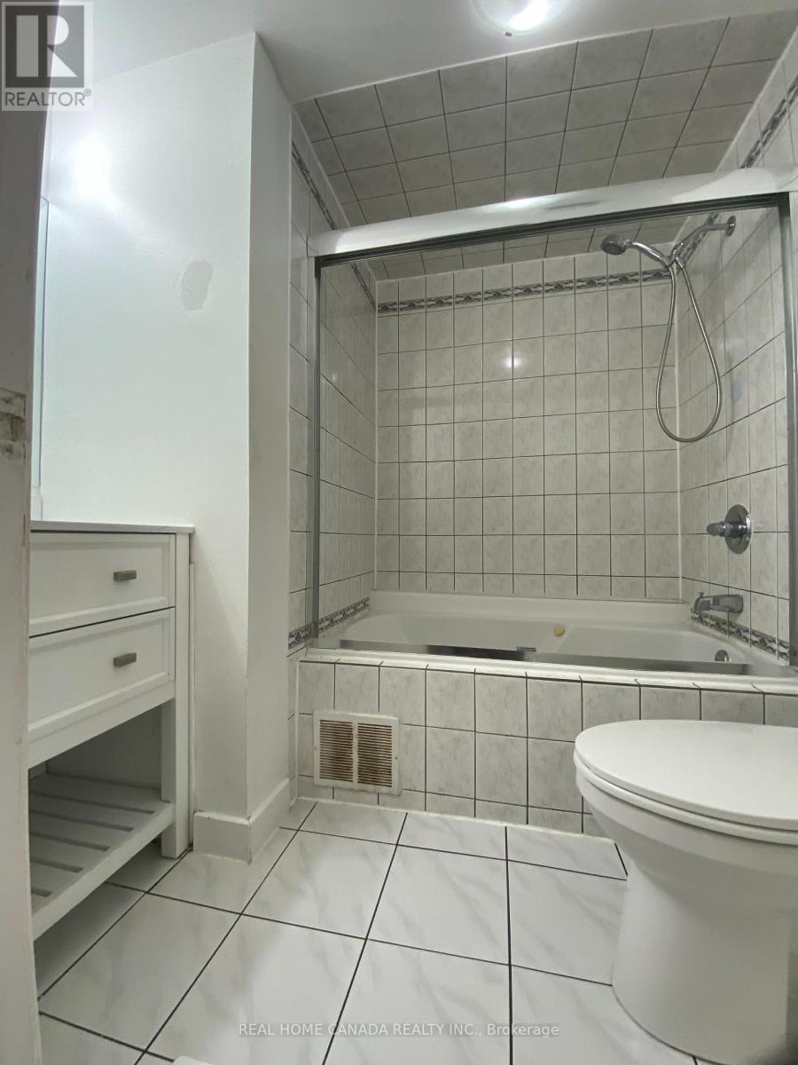 34 - 6449 Glen Erin Drive, Mississauga, Ontario  L5N 2T2 - Photo 18 - W12874050