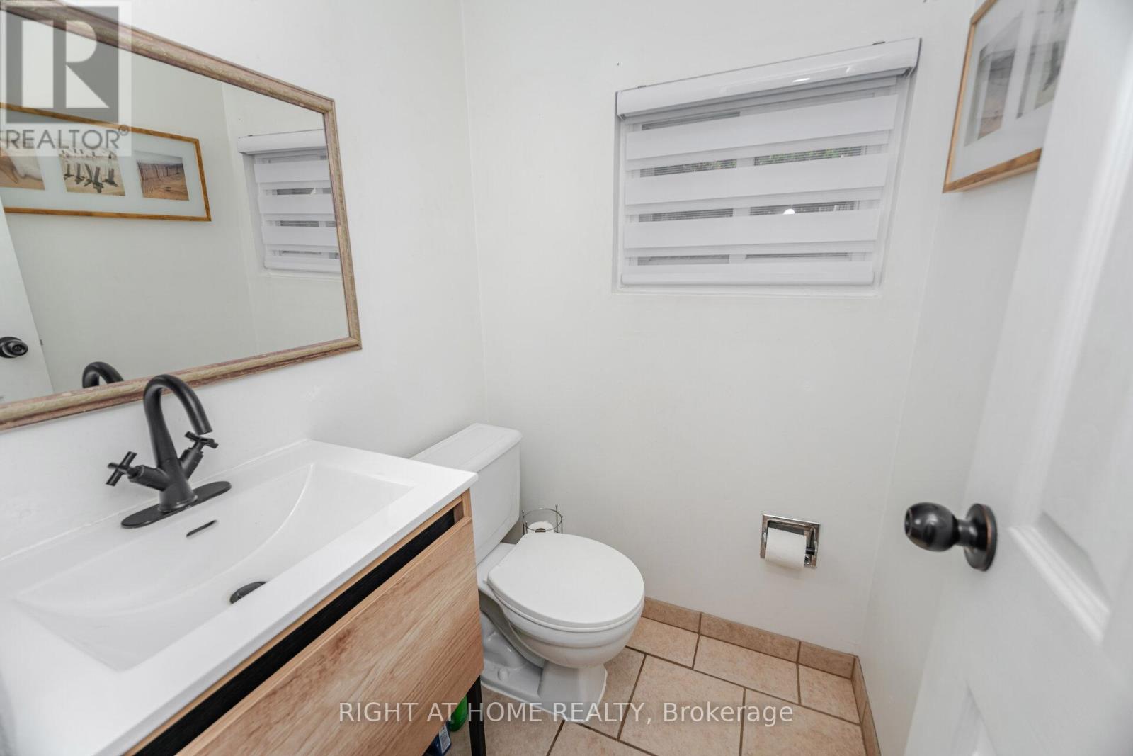 7 - 453 Woodview Road, Burlington, Ontario  L7N 2Z9 - Photo 19 - W12874060