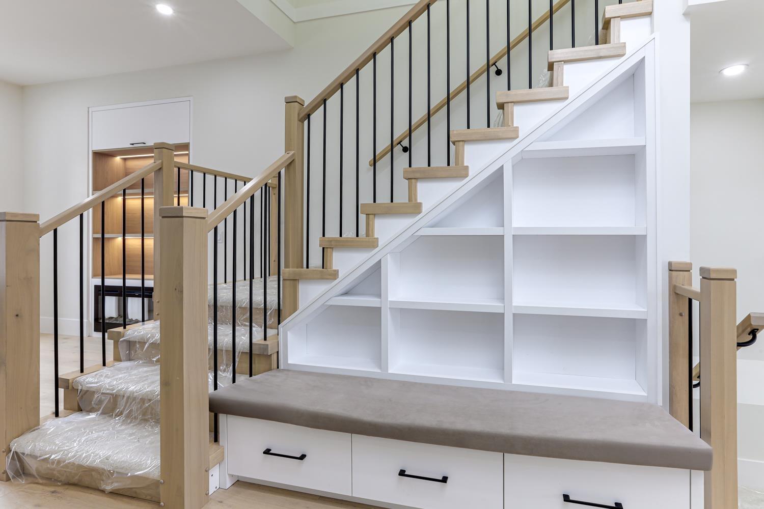 6914 204a Street, Langley, British Columbia  V2Y 1R2 - Photo 5 - R3098965