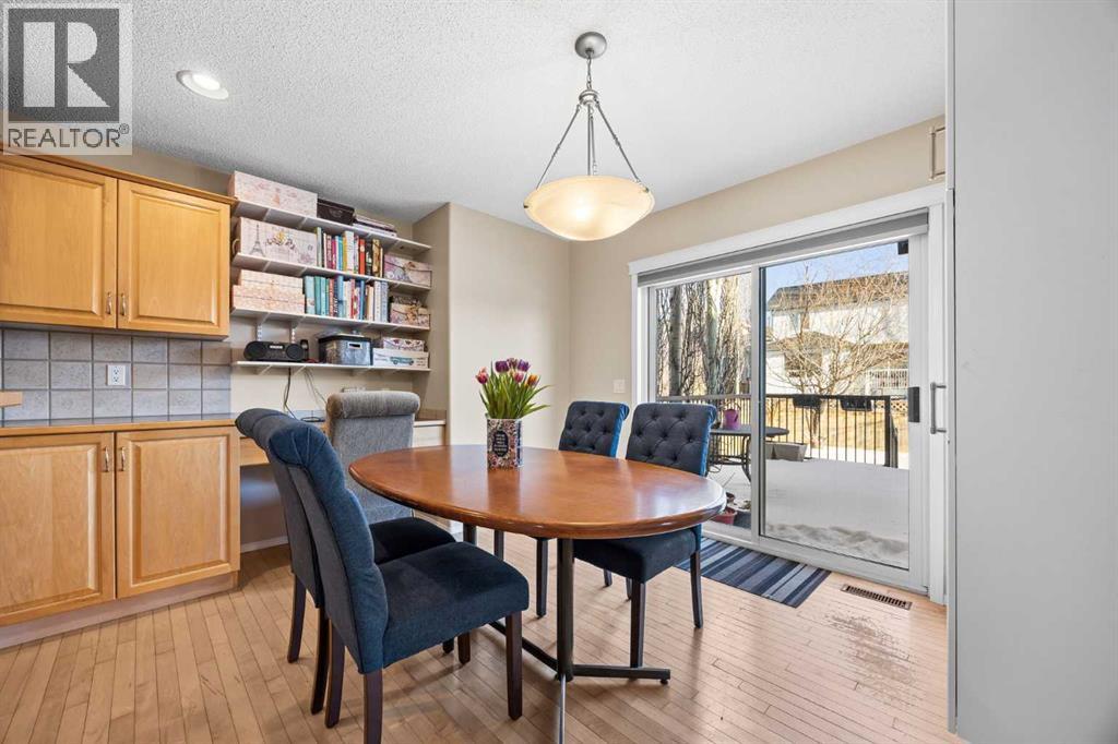 83 Cougarstone Way Sw, Calgary, Alberta  T3H 4Z6 - Photo 11 - A2289157