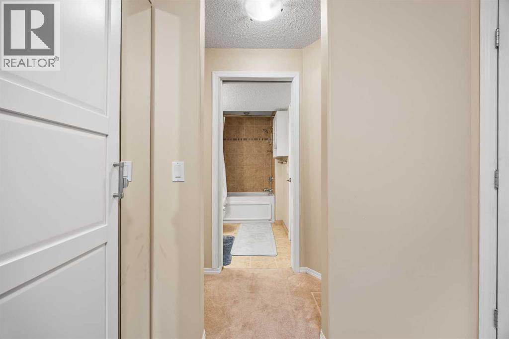 83 Cougarstone Way Sw, Calgary, Alberta  T3H 4Z6 - Photo 33 - A2289157