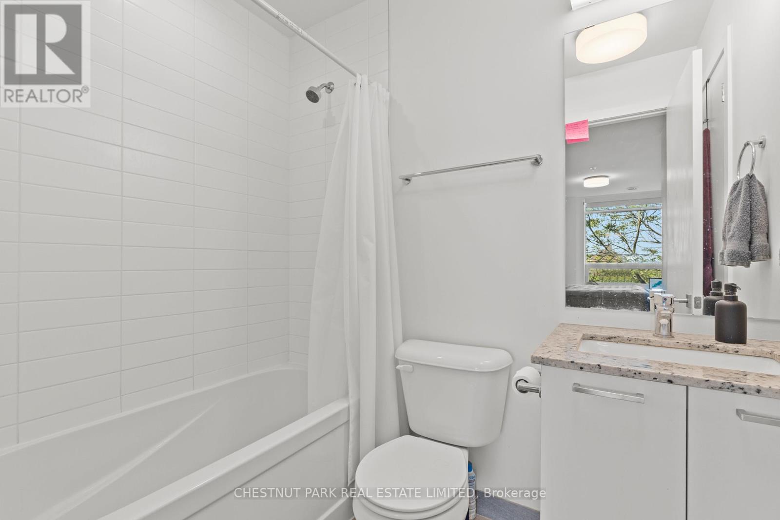 15 - 467 Charlton Avenue E, Hamilton, Ontario  L8N 0B3 - Photo 18 - X12874052