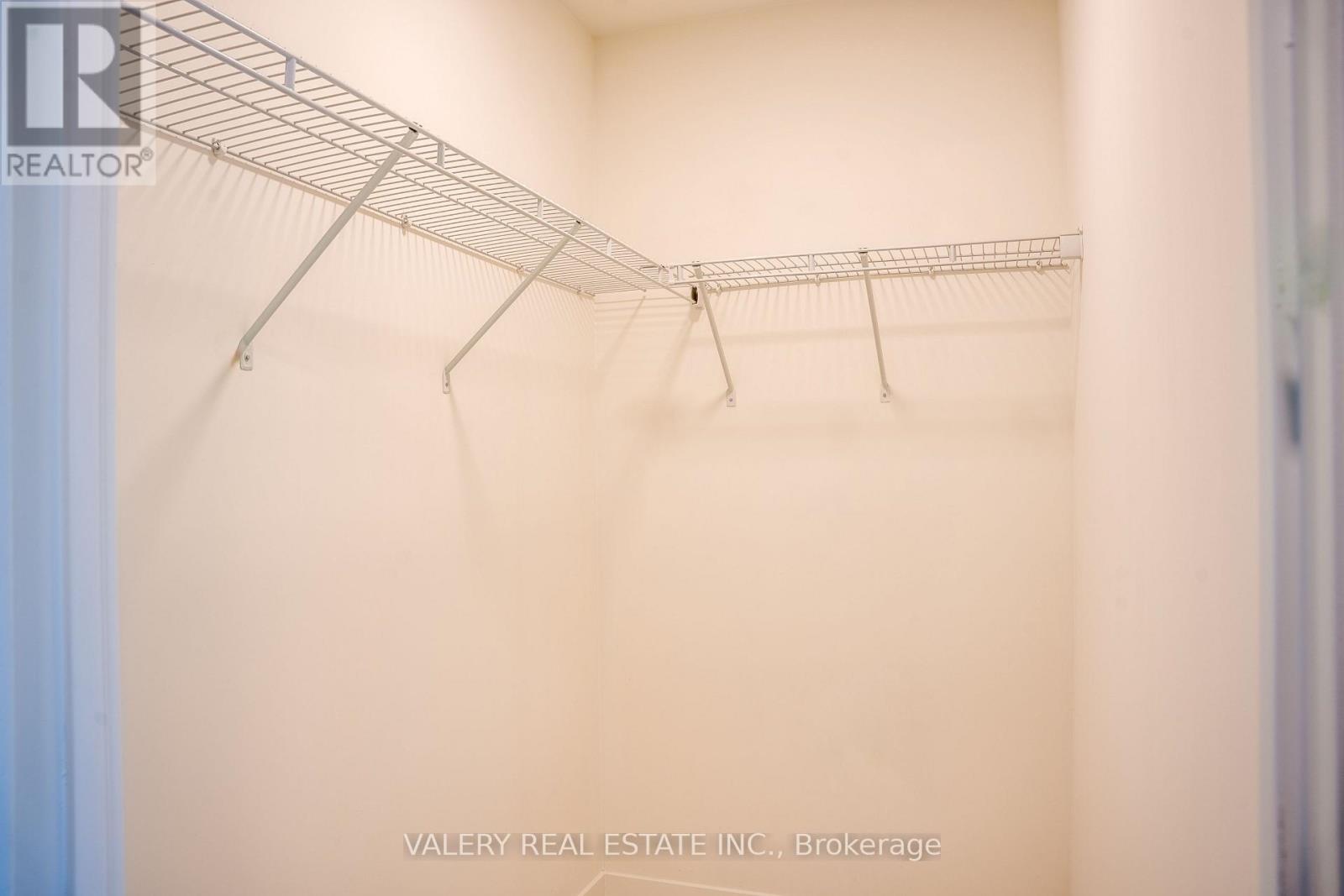 418 - 415 Main Street W, Hamilton, Ontario  L8P 1K5 - Photo 13 - X12874064