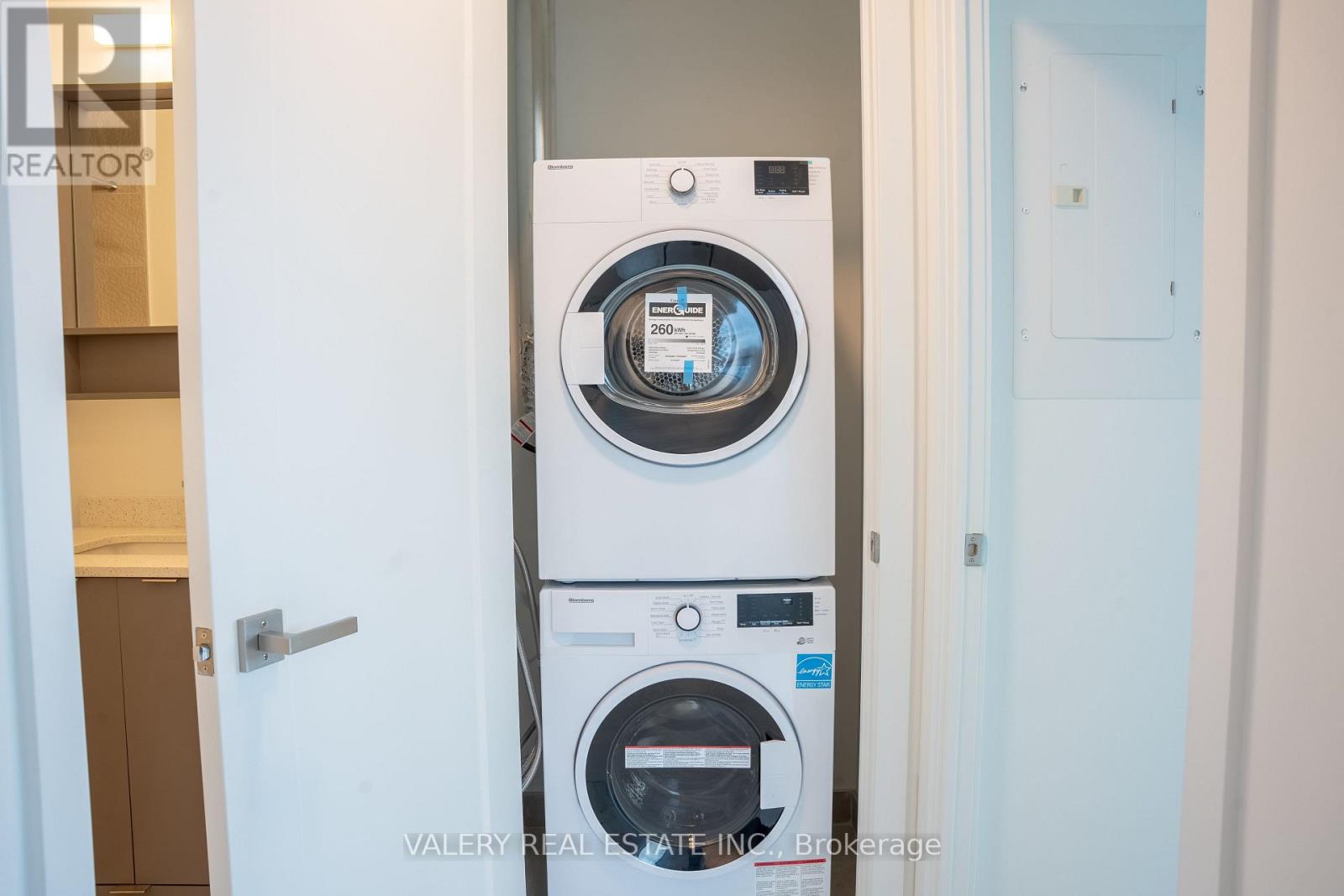 418 - 415 Main Street W, Hamilton, Ontario  L8P 1K5 - Photo 14 - X12874064