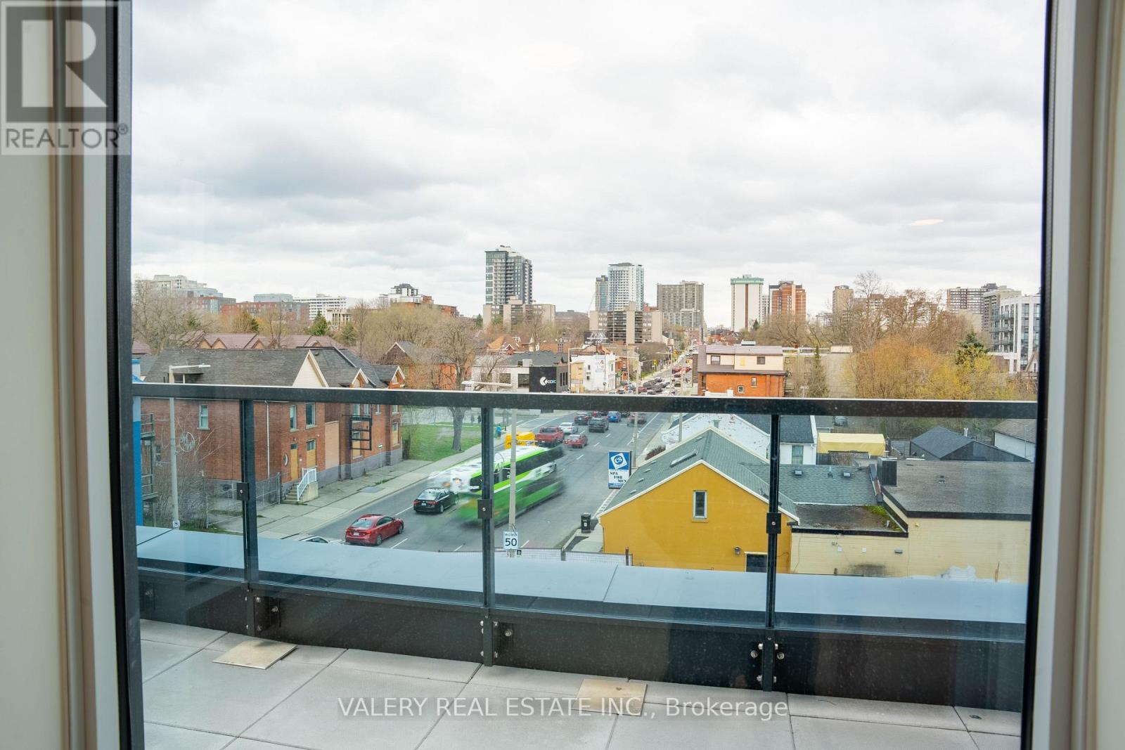 418 - 415 Main Street W, Hamilton, Ontario  L8P 1K5 - Photo 17 - X12874064