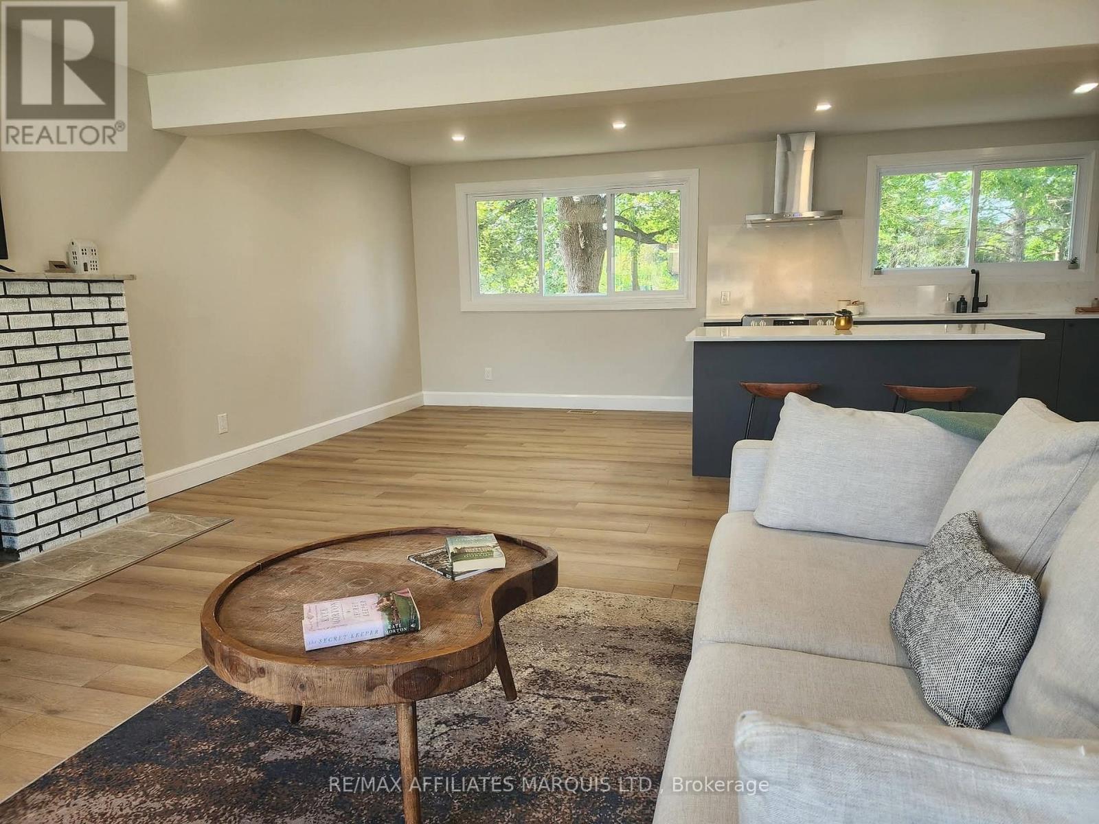 1409 Leonard Avenue, Cornwall, Ontario  K6J 1M9 - Photo 11 - X12844368